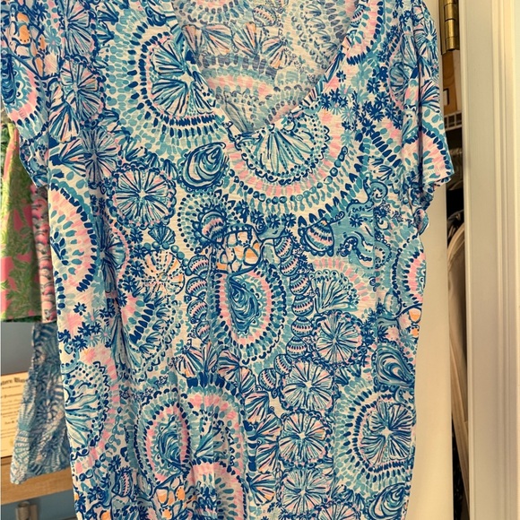 Lilly Pulitzer Blue and Pink Short Sleeve Tee - Picture 1 of 3